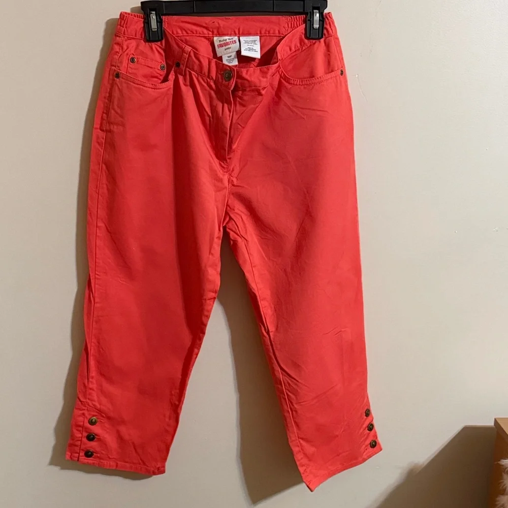 Capris - Picture 1 of 5